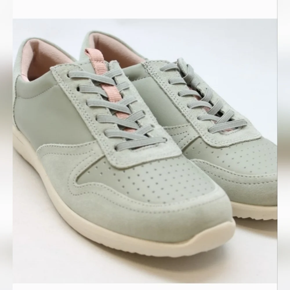 VIONIC Magnolia Karigan Leather & Suede Sneakers – Sage – Size 8